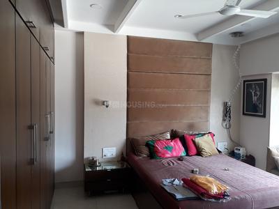 Gallery Cover Image of 560 Sq.ft 1 BHK Apartment for buy in Kandivali West for 8500000
