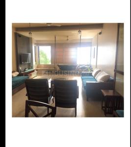Gallery Cover Image of 1800 Sq.ft 3 BHK Apartment for buy in Marine Lines for 115000000
