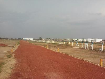 Gallery Cover Image of Sq.ft Residential Plot for buy in Ponmeni for 225000