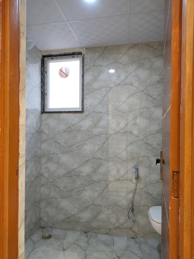 Vihaan Valencia - Image 12