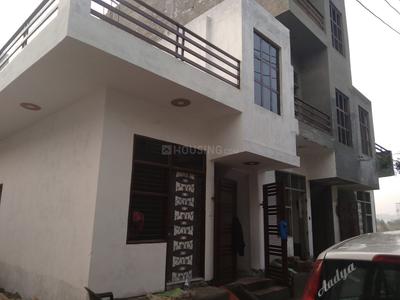 Gallery Cover Image of 750 Sq.ft 2 BHK Independent House for buy in Sector 105 for 4500000