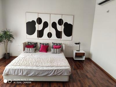 Gallery Cover Image of 2850 Sq.ft 3 BHK Apartment for buy in Hebbal for 31100000