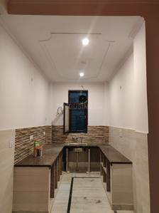 Gallery Cover Image of 1250 Sq.ft 2 BHK Apartment for rent in Zeta I Greater Noida for 10000