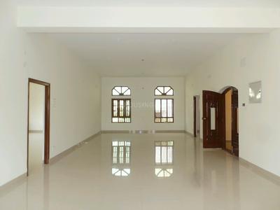 5+ BHK Apartment