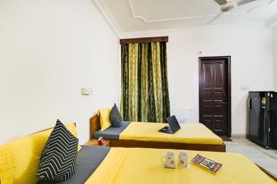 Bedroom Image of Oyo Life Grg1877 Dlf Cyber City in DLF Phase 3