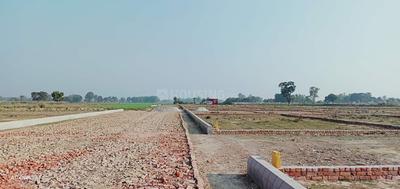 Gallery Cover Image of Sq.ft Residential Plot for buy in Gomti Nagar for 500000