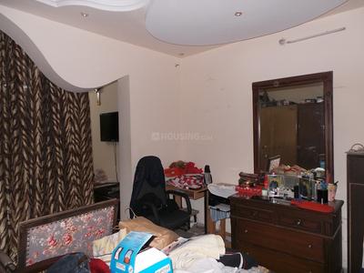 5+ BHK Independent House