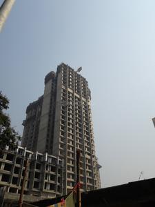 Gallery Cover Image of 1250 Sq.ft 3 BHK Apartment for buy in Malad West for 24600000
