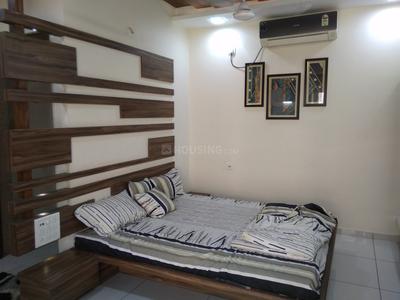 Gallery Cover Image of 2000 Sq.ft 4 BHK Villa for buy in Udhna Zone for 7500000