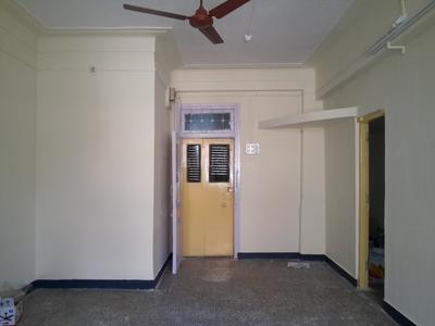 Gallery Cover Image of 650 Sq.ft 1 BHK Apartment for buy in Ghatkopar East for 11000000