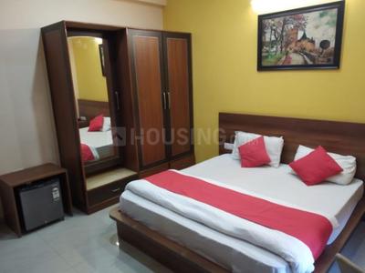 Bedroom Image of Ronit Girls PG in Sector 47