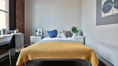 Gallery Cover Image of 1755 Sq.ft 3 BHK Apartment for rent in Malad East for 62000