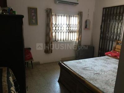 Gallery Cover Image of 1500 Sq.ft 3 BHK Apartment for buy in Bandra West for 45000000