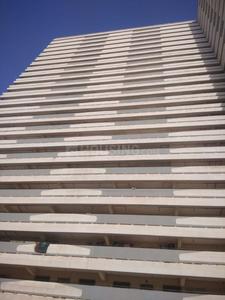 Gallery Cover Image of 425 Sq.ft 1 BHK Apartment for buy in Malad East for 2100000