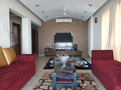 Gallery Cover Image of 1600 Sq.ft 3 BHK Apartment for buy in Bandra West for 110000000