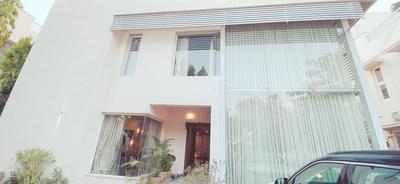 Gallery Cover Image of 5100 Sq.ft 5 BHK Villa for buy in NK Villa Scapes, Gandipet for 85000000