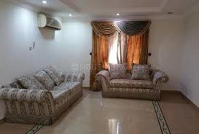 Gallery Cover Image of 1800 Sq.ft 3 BHK Apartment for buy in Bandra West for 75000000