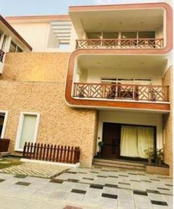 4 BHK Villa