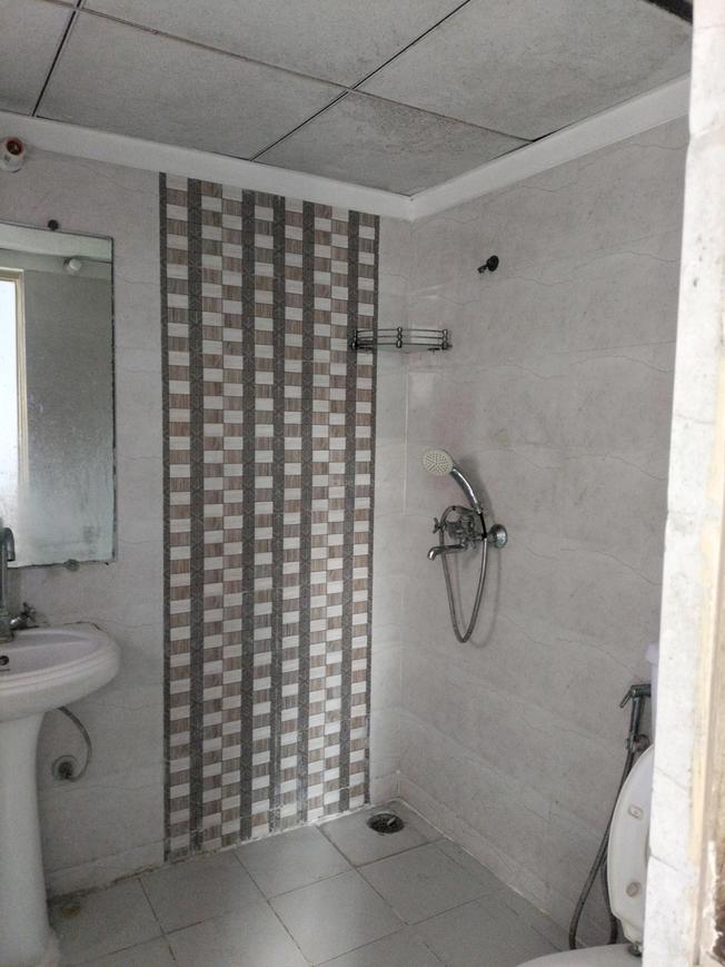 Gaur City 2 12th Avenue - Image 5