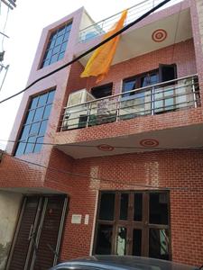 Gallery Cover Image of 450 Sq.ft 1 BHK Independent House for buy in Sector 105 for 3000000