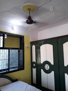 Gallery Cover Image of 750 Sq.ft 1 BHK Apartment for rent in Juhu for 40000