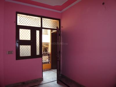 Gallery Cover Image of 450 Sq.ft 1 BHK Apartment for buy in Mandawali for 2200000