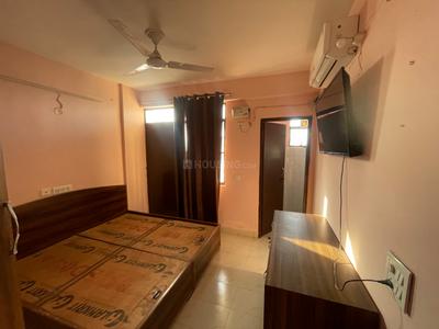 750 Sqft BHK Flat for sale in Ninex RMG Residency Sector 37C