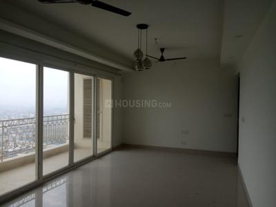 Gallery Cover Image of 1500 Sq.ft 3 BHK Apartment for rent in Mahagun Maestro, Sector 50 for 39000