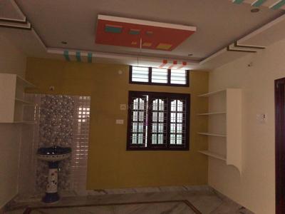Gallery Cover Image of 1350 Sq.ft 2 BHK Independent House for rent in Krishna Reddy Pet for 10500