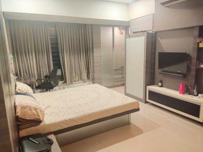 Gallery Cover Image of 1710 Sq.ft 3 BHK Apartment for buy in Magnolia Apartment, Santacruz East for 47000000