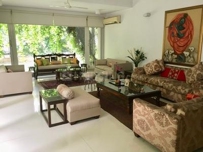 Gallery Cover Image of 4000 Sq.ft 4 BHK Independent House for buy in Sainik Farm for 50000000