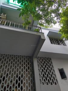 Gallery Cover Image of 8000 Sq.ft 8 BHK Independent House for buy in Alipore for 85000000