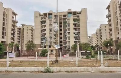 Gallery Cover Image of 2424 Sq.ft 4 BHK Apartment for buy in PI Greater Noida for 12200000