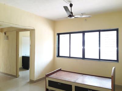 Gallery Cover Image of 900 Sq.ft 2 BHK Apartment for rent in Malad East for 30000