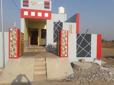 Gallery Cover Image of 900 Sq.ft 1 BHK Independent House for buy in Veppampattu for 2100000