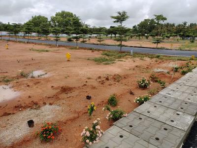 Gallery Cover Image of Sq.ft Residential Plot for buy in Margondanahalli for 1800000