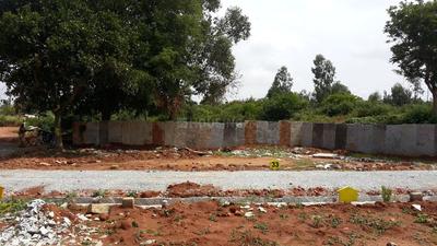 Gallery Cover Image of Sq.ft Residential Plot for buy in Baglur for 3000000