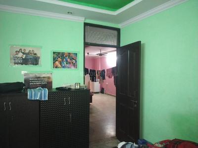 Bedroom Image of Bajrang PG in Shakarpur Khas