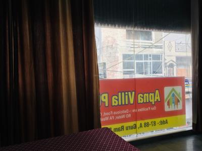Bedroom Image of Home Living PG & Accommodation in Laxmi Nagar