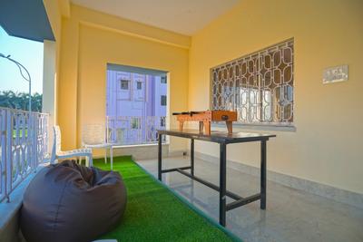 Living Room Image of Oyo Life Kol1119 in New Town