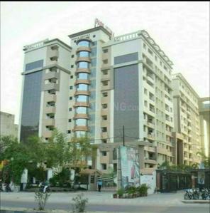Gallery Cover Image of 1400 Sq.ft 3 BHK Apartment for buy in RK Park Ultima, Jankipuram Extension for 6700000