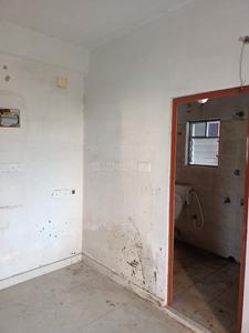 Gallery Cover Image of 760 Sq.ft 2 BHK Apartment for buy in Mukundapur for 2808000