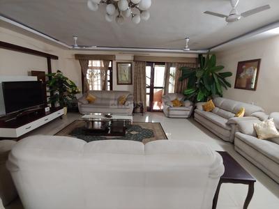 Gallery Cover Image of 4200 Sq.ft 5 BHK Apartment for buy in Basheer Bagh for 28000000