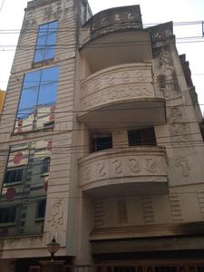 Gallery Cover Image of 4000 Sq.ft 8 BHK Independent House for rent in Paschim Putiary for 60000