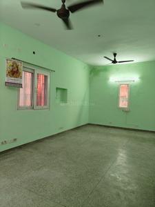 BHK Flat for rent in Vasant Vihar, South West Delhi 1200 Sqft