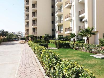 Gallery Cover Image of 1175 Sq.ft 2 BHK Apartment for buy in Chaitanya Vihar for 4300000