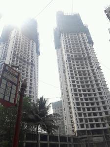 Gallery Cover Image of 1500 Sq.ft 3 BHK Apartment for buy in Goregaon West for 27500000