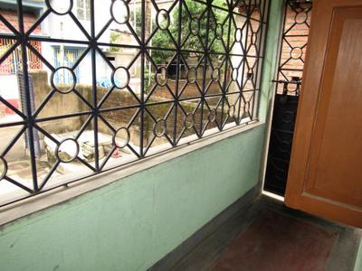 Gallery Cover Image of 650 Sq.ft 2 BHK Independent House for rent in Behala for 6500