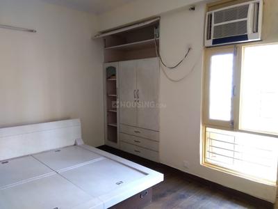 Gallery Cover Image of 1325 Sq.ft 3 BHK Apartment for rent in Gaursons Hi Tech Grandeur, Sector 119 for 18500
