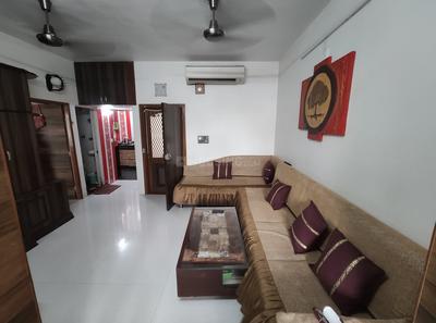 Gallery Cover Image of 900 Sq.ft 2 BHK Apartment for buy in Girdhar Nagar for 5500000